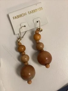 11 Pairs Of Pierced Earrings, New In Package, Boutique - Picture 1 of 8