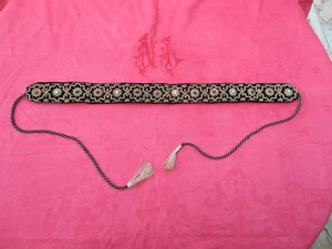 FRENCH ANTIQUE GOLD THREADS & BEADS BELT BLACK VELVET HAND-SEWN SIZE S ORIENTAL - Picture 1 of 13