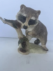 VTG Capodimonte Style Porcelain Raccoon Figurine Signed Cybr – 7" Tall estate! - Picture 1 of 7