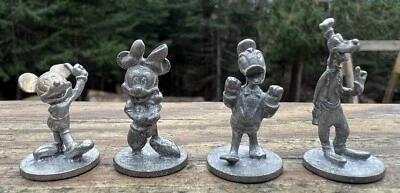 2004 Disney Scene It Small Metal Player Pieces Donald Mickey Goofy Minnie Mouse - Image 1 of 4