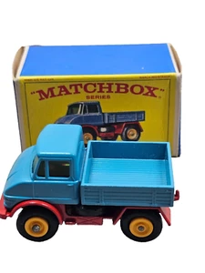 Vintage Matchbox UNIMOG No 49 Made in England Red & Blue Truck w/ Box, EXC COND - Picture 1 of 5