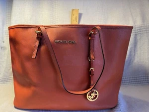 Michael Kors Gorgeous Jet Set Orange-Red Saffiano Leather Travel Tote * - Picture 1 of 8