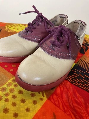 Vintage  brown/tan Saddle shoes Leather 1970s US women's  8 - Image 1 of 4