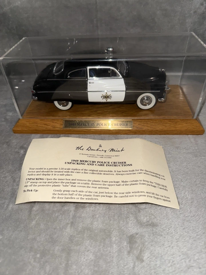 Coche fundido a presión modelo Mercury Police Cruiser 1949 vintage Danbury como nuevo Foto 1 de 4