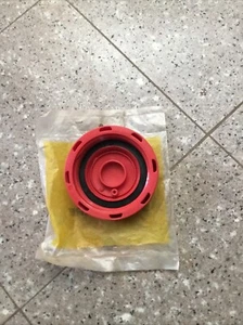Tappo carburante RE60714 - Adatto per trattore John Deere - Foto 1 di 2
