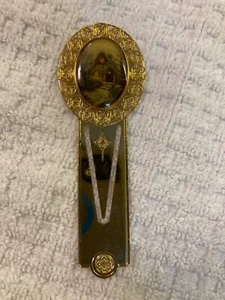 Segnalibro in ottone tono oro con inserto ovale scena casetta - Foto 1 di 5