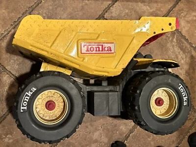 2004 Vintage Hasbro Tonka Mighty Big Yellow Dump Truck 19” Red Handle As Is!!!! - Image 1 of 4