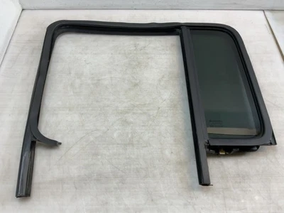 Jeep JT Gladiator Driver Rear Door Vent Glass w Seal 2020-2021 2022 2023 060888 - Image 1 of 4
