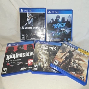 5 giochi PS4 Wolfenstein, Fallout 4, Mad Max, Need For Speed, Mortal Combat XL - Foto 1 di 6