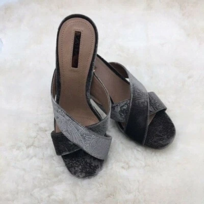 Tahari Womens Posey Crisscross Strap Sandals Pumps Taupe Size 6.5 M $109 - Image 1 of 4