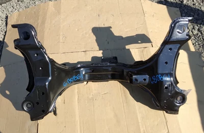 2001-2004 Mazda Tribute Front Suspension Subframe Crossmember K-Frame - Изображение 1 из 4