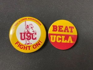 VTG USC Trojans Alumni Association Fight On Souvenir Button Pinback Football - Picture 1 of 2