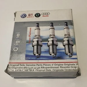 REAL GENUINE NEW NGK OEM+ Laser Platinum Spark Plugs 4-Pack PFR6Q From dealer - Picture 1 of 3