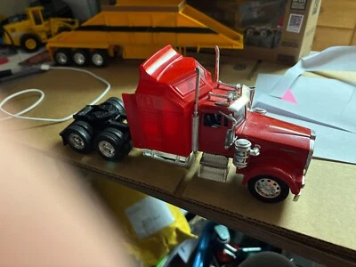 1/32 USED  NEW RAY  KEN W900 SEMI TRACTOR,   NO PACKING # B 230 - Image 1 of 4