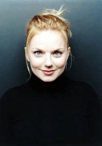 Geri Halliwell Unsigned photo - The Spice Girls - Donation to Cancer Charity *93 - Imagen 1 de 1