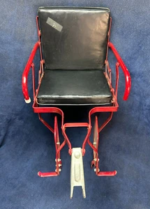 PORTADOR DE ASIENTO TRASERO PARA NIÑOS Schwinn de metal vintage marco rojo con cojín negro - Imagen 1 de 10