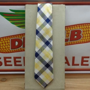 CLASS CLUB GOLD LABEL DILLARD'S "Child / Youth Tie" - Picture 1 of 2