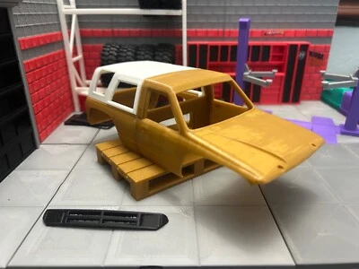 RC 3D Printed Body 1/24 scale, based on a old Toyota 4 Runner - Image 1 of 4