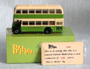 BRITBUS L001 1:76 SCALE LEYLAND TITAN PD2 DOUBLE DECK BUS SOUTHDOWN BOXED - Picture 1 of 14