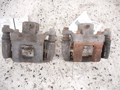 Pinzas de freno traseras izquierda derecha Hyundai Sonata 11-15 2,4 L OEM Kia Optima Foto 1 de 2
