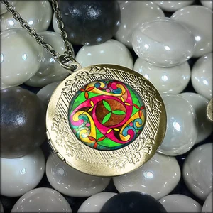 Colorful Irish Stained Glass Celtic Tiffany Window Design Bronze Locket Necklace - Picture 1 of 1