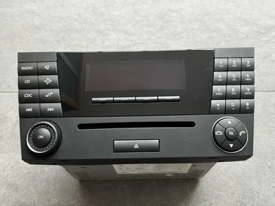 Original Mercedes W211 Radio Audio 20 CD MF2770 S211 E-Klasse A 211 870 50 89 - Bild 1 von 3
