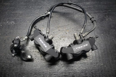 05-08 SUZUKI GSXR 1000 OEM RIGHT LEFT FRONT BRAKE CALIPER SET PAIR MASTER 06 07 - Image 1 of 4