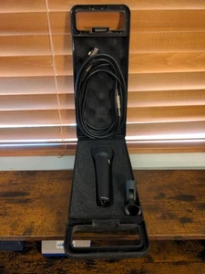 Behringer Ultravoice XM8500 Dynamic Vocal Microphone w/Cord & Holder for Stand - Picture 1 of 6