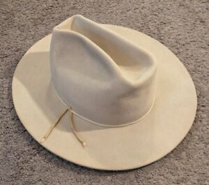 John B. Stetson Company 3X Beaver Cowboy Hat Beige Size 7 5/8