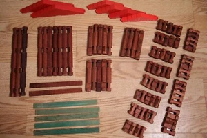 Lot Of 106 Pieces Mixed Used Wood Wooden Lincoln Logs Roof Pieces & Logs - Picture 1 of 6