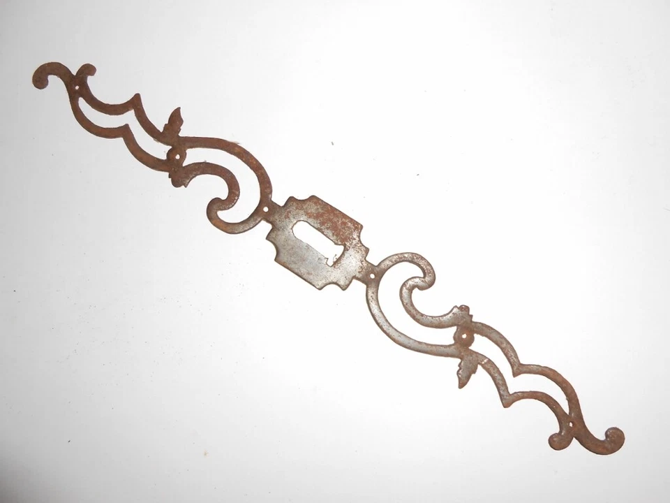  Ornement Entrée de Serrure métal fer armoire ancienne restauration porte  - Photo 1/1