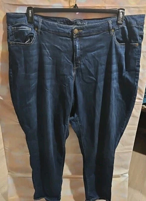 Pantalones de mezclilla para mujer Lane Bryant talla grande 28 lavado oscuro pierna recta Foto 1 de 4