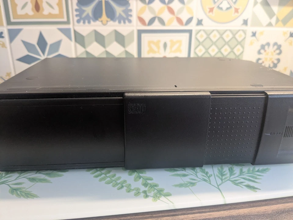 Range Rover L322 Alpine CD Disc Changer with Magazine - XQE000120 - Image 1 of 4