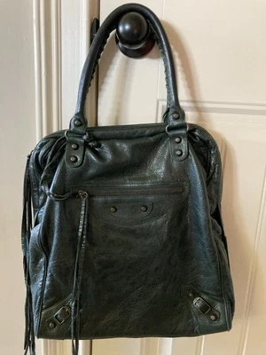 Bolsa de boliche Balenciaga couro verde motocross clássica - Imagem 1 de 4