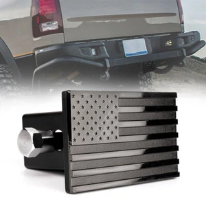 Tapa de enchufe de enganche de remolque de aluminio negro con receptor de 2" pulgadas con bandera americana - Imagen 1 de 7