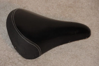 Comfortable bike seat  / bicycle Saddle - Image 1 of 4