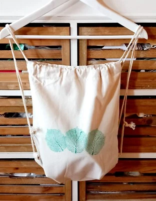 Neu Rucksack mit wunderschönem Blätterdruck (Haselnuss). - Bild 1 von 4