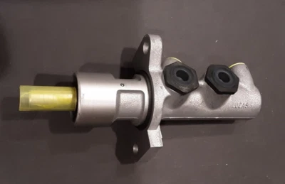 Brake Master Cylinder, TRW PML119 - BMW 535i, 735i,  735iL  OEM 34331156978 - Image 1 of 4