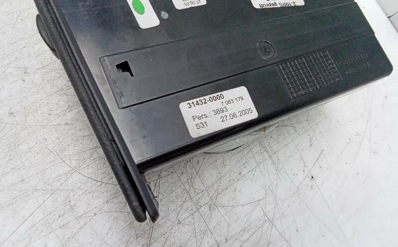 314320000 Bandeja portavasos central 550748 para BMW SERIE 5 BERLINA (E60)(2003-) Foto 1 de 4