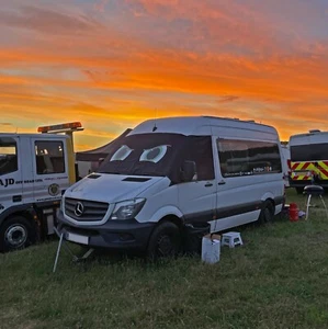 Crafter Mercedes Sprinter Window Screen Cover Blackout Blind Camper Van Eyes RED - Picture 1 of 5