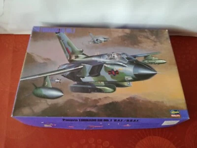 ✅HASEGAWA No.04028 Tornado GR Mk.1 RAF/RSAF Plastic Model Kit 1:72 - Immagine 1 di 4
