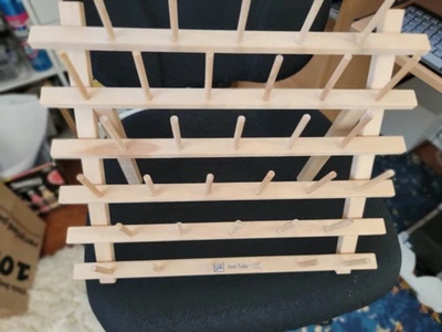 Carretel de costura 33 fios cone suporte rack de madeira organizador junho alfaiataria artesanato - Imagem 1 de 4