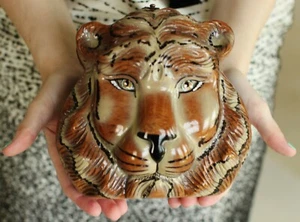 TIMMY WOODS AFRICAN TIGER KING HAND CARVED BAG CLUTCH MINAUDIERE wooden purse - Picture 1 of 11