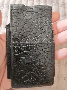 NIKE SB NONTOURAGE LEATHER PHONE CASE - Picture 1 of 5