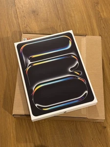 Apple iPad Pro (M5) 13 Inch WiFi 256GB Black 2025 NEW SEALED 1yr Apple Warranty - Picture 1 of 2