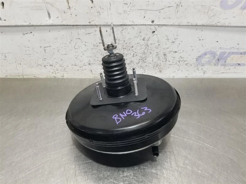 Lexus IS300 19 2019 2,0 L potenciador de freno Foto 1 de 4