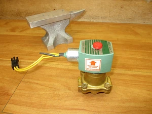 ASCO 8222G2LT *USED* Solenoid Valve 120VAC - Picture 1 of 11