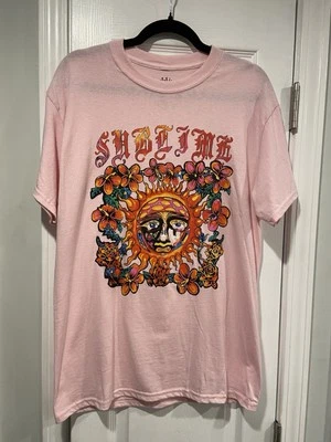 Camiseta nova sem etiquetas sublime tamanho L rosa manga curta gola redonda pétalas sem fim sol - Imagem 1 de 4