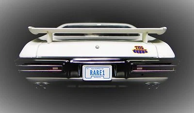 Classic GTO Pontiac Built 1970s Vintage Car Race Model Carousel White 1:24 1 18 - Image 1 of 4