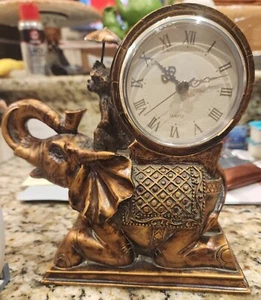 Monkey and Elephant Quartz Gold/Brown Clock - Picture 1 of 5